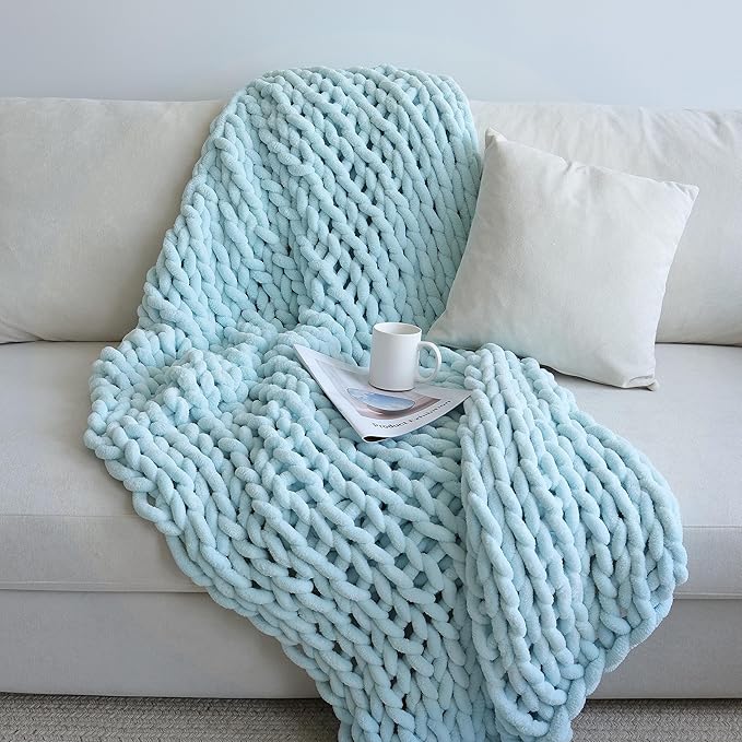 Maetoow Chenille Chunky Knit Blanket Throw （40×50 Inch）, Handmade Warm & Cozy Blanket Couch, Bed, Home Decor, Soft Breathable Fleece Banket, Christmas Thick and Giant Yarn Throws, Baby Blue