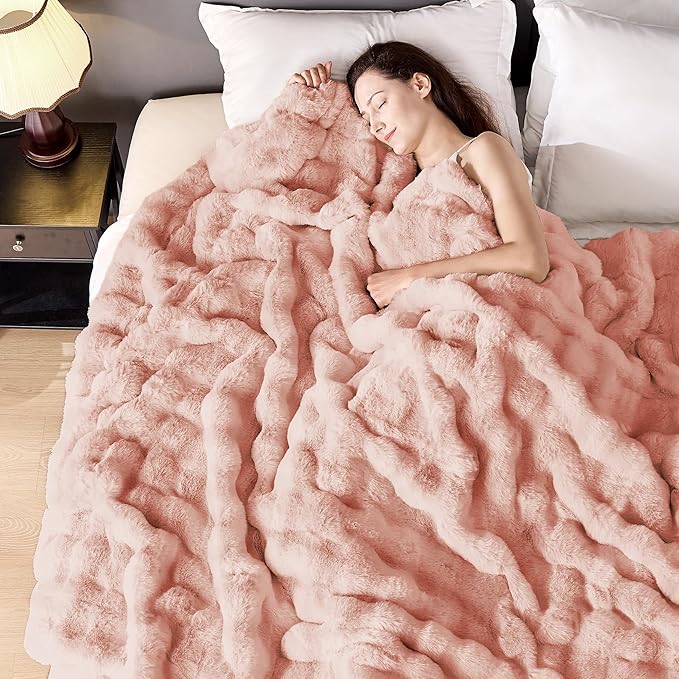 Luxury 1000GSM Faux Rabbit Fur Throw Blanket, Super Heavy Warm Cozy Blankets for Couch Bed Sofa, Bubble Plush Fuzzy Elegant Soft Reversible Mink Blanket for Living Room Bedroom, Pink