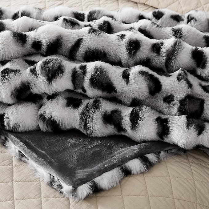 WDCOZY Cheetah Leopard Print Bubble Throw Blanket, Luxury Faux Rabbit Fur Mink Plush Throw for Couch, Sofa and Bed, Soft Fluffy Fuzzy Cozy Blanket for Women, 60x80 inches, Grey, 950 GSM
