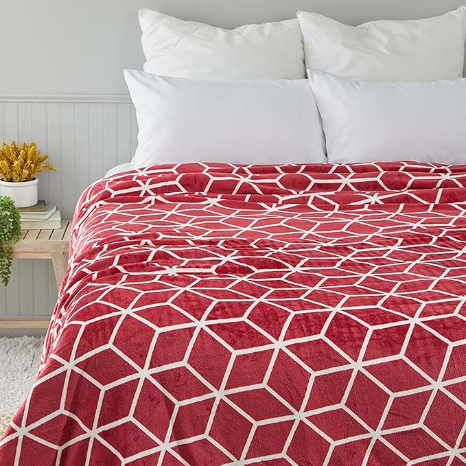 Elegant Comfort Luxury Velvety-Soft Coral Flannel Blanket Micro-Velour Ultra-Softness Fuzzy Plush, Full/Queen, Burgundy