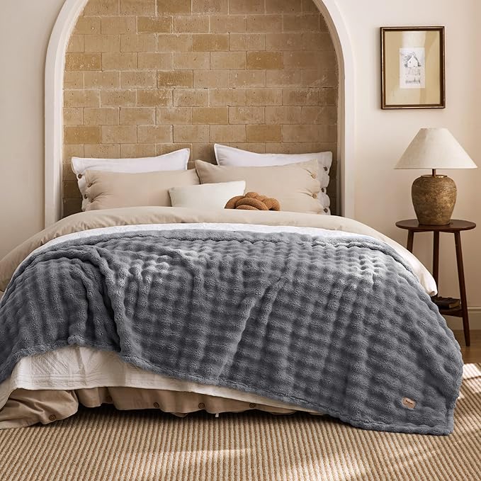 Bedsure 3D Fleece Bubble Blanket - GentleSoft Grey Queen Blanket for Bed Sofa Room Decor - Luxury Soft Cozy Gifts for Women, Lightweight, All Seasons, Grey, 90"×90"