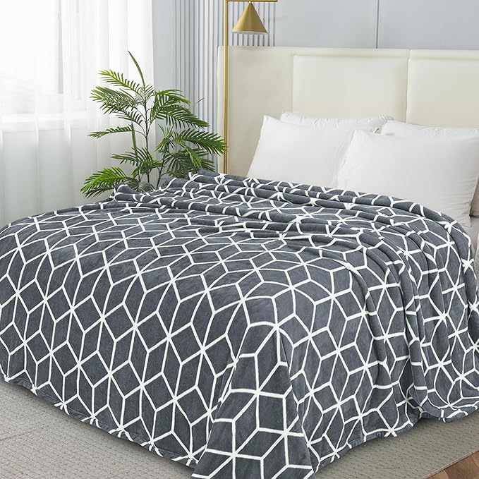 Elegant Comfort Luxury Velvety-Soft Coral Flannel Blanket Micro-Velour Ultra-Softness Fuzzy Plush, King/California King, Grey