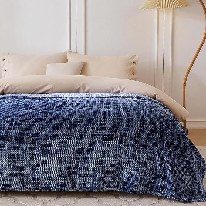 COOVA Fleece Bed Blanket Queen Size, Super Soft and Cozy 3D Jacquard Warm Blankets, Lightweight and Fuzzy Large Throw for Couch, Sofa, Chair, Giftable (Navy Blue, 90"x90")