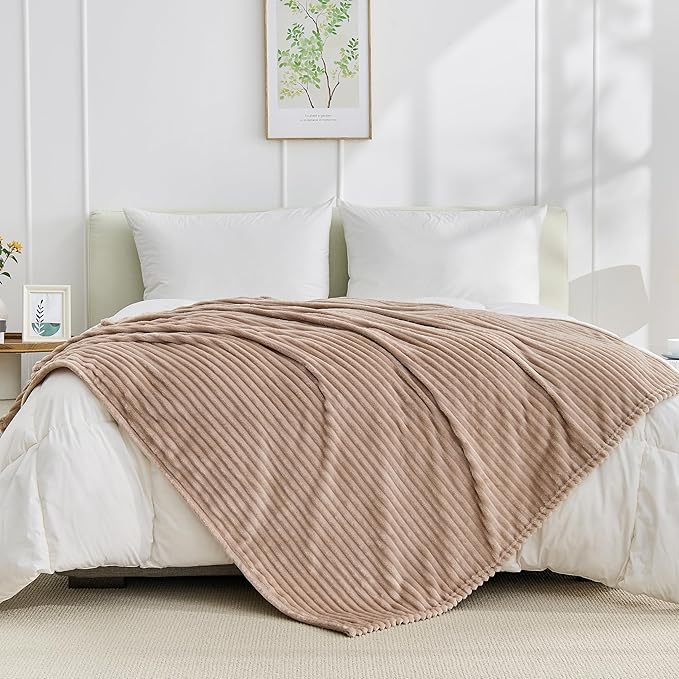 Bnuitland Fleece Throw Blanket, 300GSM Soft Warm Cozy Fluffy Throw for Babys & Pets, Stripe Pattern, All Season Sofa Bed Blanket for Home Decor, Light Camel 60"x80"