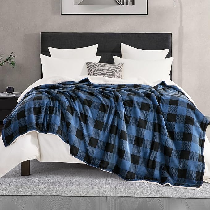 Elegant Comfort Ultra Soft Reversible Buffalo Plaid Flannel Sherpa Blanket - Cozy Silky Checkered Fleece Throw for Couch, Bed - Plush Fuzzy Warm Winter Blanket for Gift, King, Blue