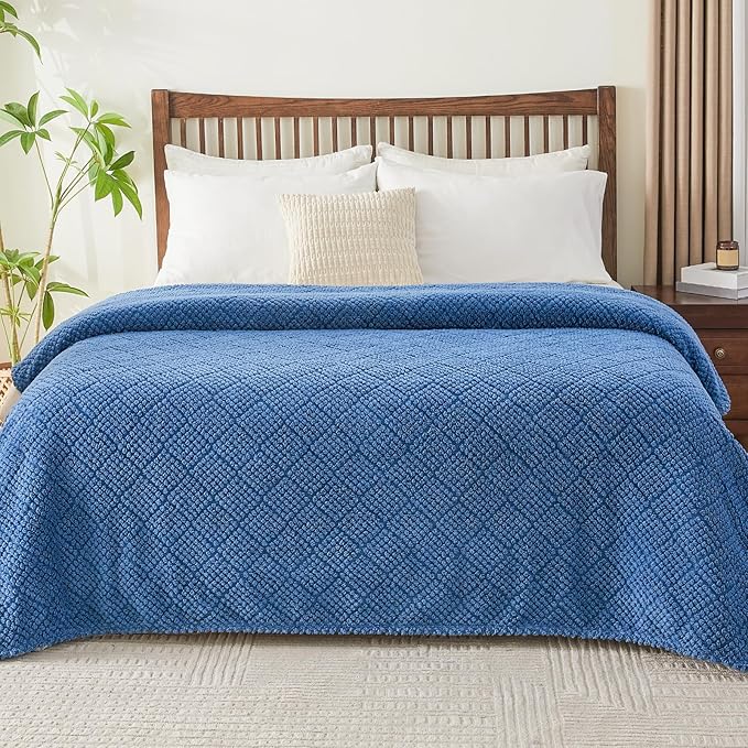 EMME Fleece Blanket, 3D Jacquard Throw Blanket for Couch and Bed, Soft Cozy and Fluffy Blankets Lightweight Luxury Flannel with Waffle Design (Navy Blue, 60" x 80")