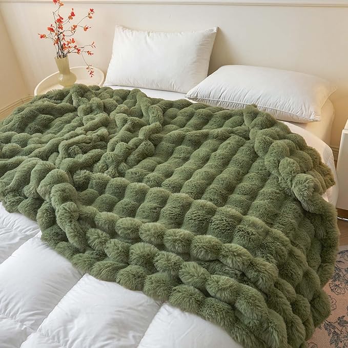 LIFEREVO Fluffy Faux Rabbit Fur Bubble Throw, Plush Shaggy Blanket for Couch Sofa Chair, Soft Cute Moss Furry Blanket Adults Kids Teens Girls, Fuzzy Throw for Bedroom Living Room, 50x60, Sage Green