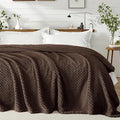 Exclusivo Mezcla Twin Size Fleece Blanket for Bed, Extra Soft Warm Decorative Fuzzy Blanket for Women, Lightweight Cozy Bedding Blankets, 60x80 Inches, Coffee