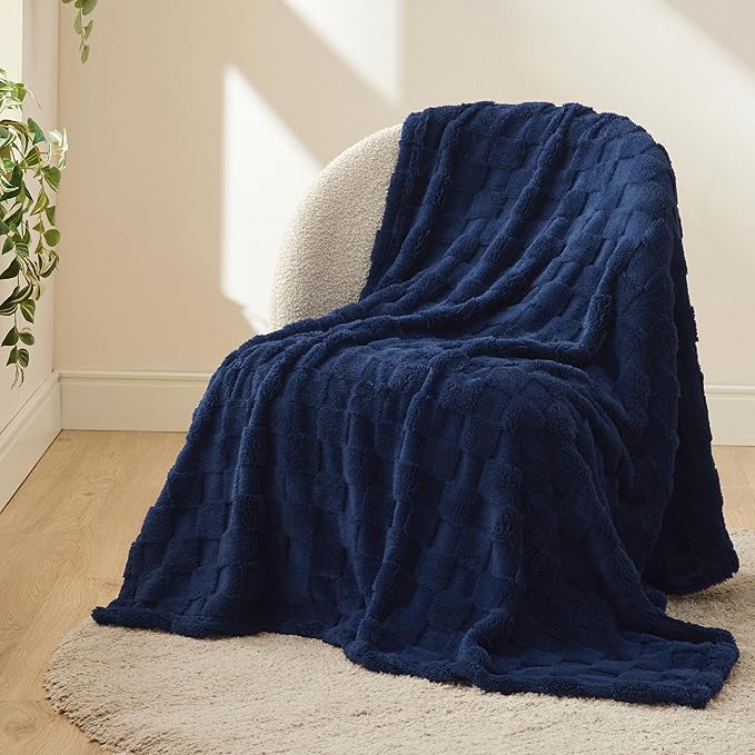 Bedsure GentleSoft Twin Blanket for Bed Navy - Super Soft Cozy Blankets for Women Men Girls, Cute Fuzzy Fleece Throws for Bedroom Couch, 60x80 Inches