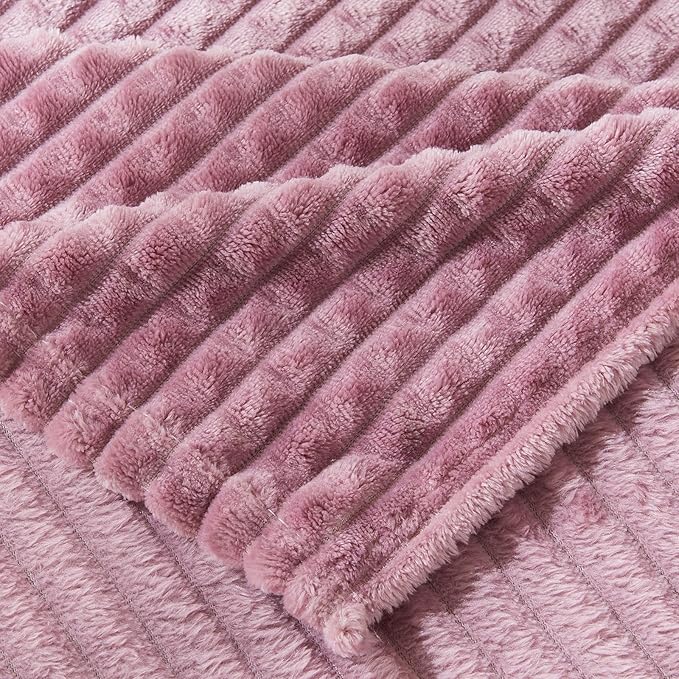 EMME Fleece Throw Blanket Luxury Flannel for Couch Bed Sofa Chair, Soft, Plush, Warm and Cozy Blanket with Geometric Grid Design (Purple, 60'' x 80'')