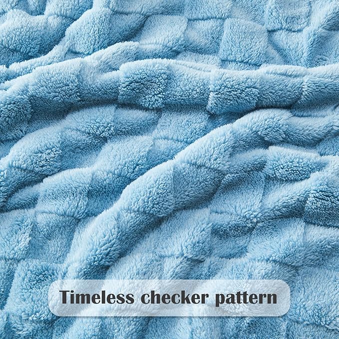 NEWCOSPLAY Super Soft Throw Blanket Blue Premium Silky Flannel Fleece 3D Checkered Lightweight Bed Blanket All Season Use (Blue Checkered, Throw(50"x70"))