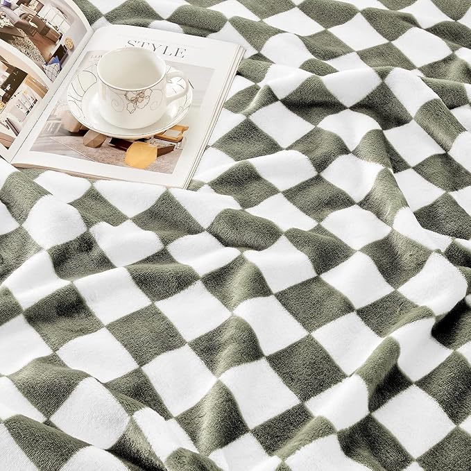 Checkered Blanket Flannel Throw Blankets Soft Cozy Checkered Grid Print Chessboard Gingham Pattern Throws for Bed Sofa Couch for All Seasons, 50x60 Inch, Dark Olive
