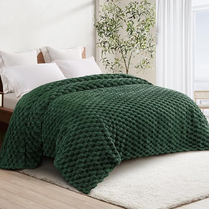 Whale Flotilla King Size Blanket for Bed with Jacquard Pattern, Fuzzy Soft Cozy Exquisite Blankets for All Season, Warm and Fluffy, 90x104 Inch, Emerald Green
