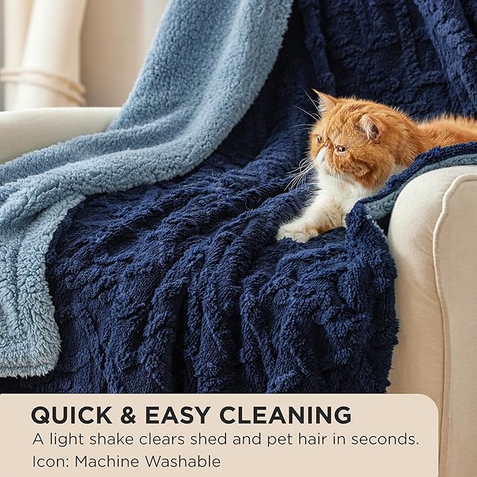 Bedsure Gentlesoft Sherpa Fleece Blanket Twin Size for Bed - Fluffy & Cozy Cable Jacquard Tufted for Women Gift, Thick and Warm Christmas Blanket for Winter, Navy, 60x80 Inches