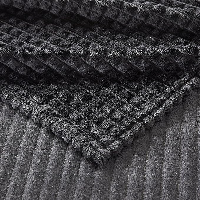 EMME Fleece Blanket, 3D Jacquard Throw Blanket for Couch and Bed, Soft Cozy and Fluffy Blankets Lightweight Luxury Flannel with Geometric Grid Design (Black, 50" x 60")