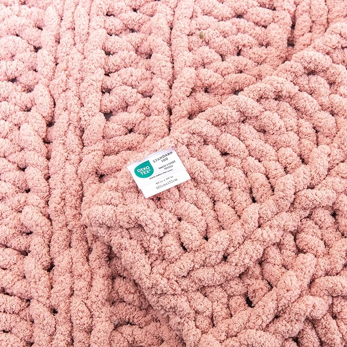 WESHIONGOO Chunky Knit Blanket Throw 40"×60" Knitted Throw Blankets for Couch Bed Fluffy Soft Blanket with Jumbo Chenille Yarn Thick 100% Handmade(Pink, Medium Size Throw)