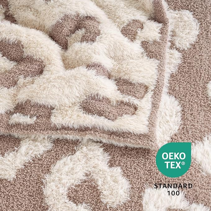 Amélie Home Knit Throw Blanket for Couch, Super Soft Fuzzy Cozy Throw, Giftable Knitted Blanket for Women Men, Birthday, Sofa Bed Living Room Decor, 50" x 60", Beige Leopard
