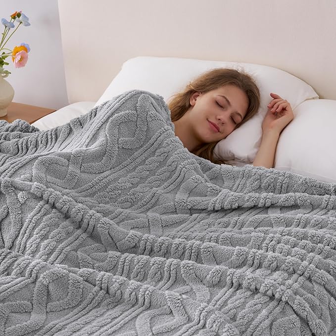 Joiedomi Queen Size Blanket for Bed, Soft Grey Fleece Blankets Gifts for Women Mom Girls, 280GSM Cozy Cute Soft Throw Home Room Decor Aesthetic Gifts 90x90 Inches