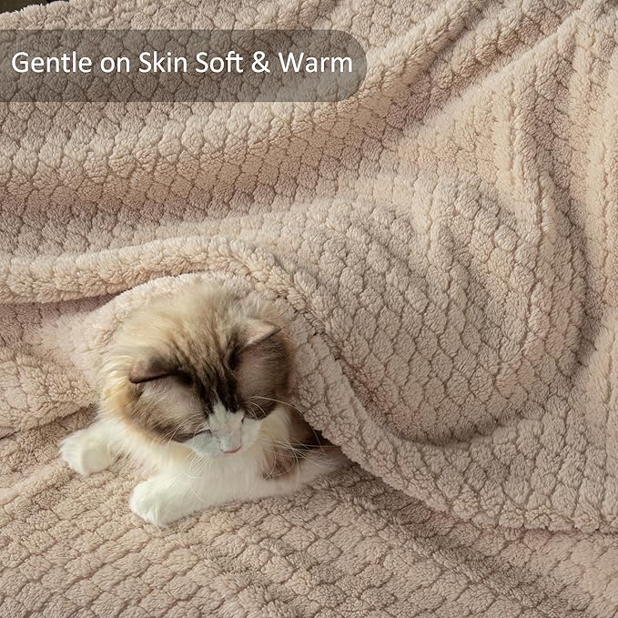 Exclusivo Mezcla Twin Size Fleece Blanket for Bed, Extra Soft Warm Decorative Fuzzy Blanket for Women, Lightweight Cozy Bedding Blankets, 60x80 Inches, Camel