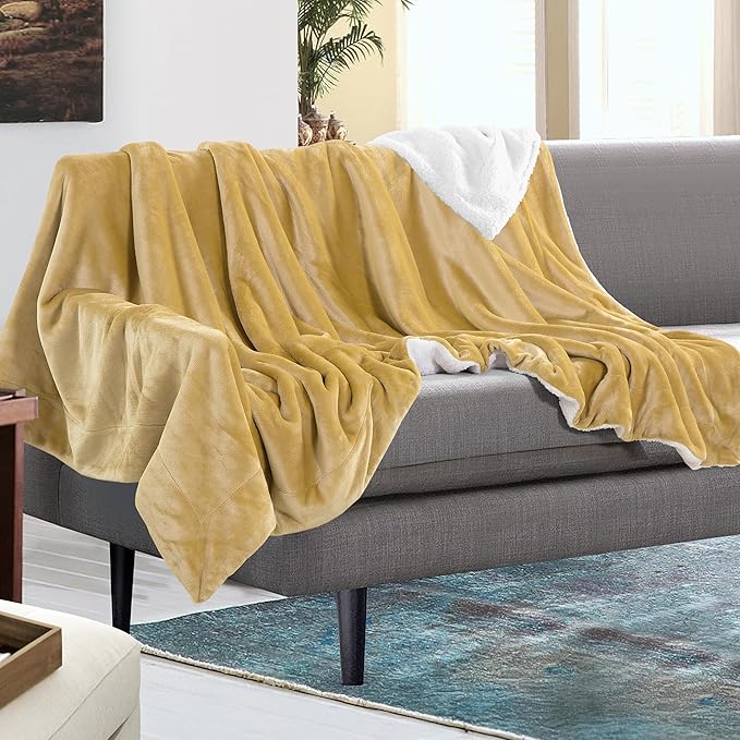 Mocassi Premium Ultra-Soft Velvet Touch Flannel Fleece Sherpa Throw - Warm Cozy Reversible Plush Micromink Throw Blanket for Couch, Bed and Sofa - Fluffy, Christmas Winter Bedding Gift, Gold