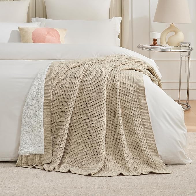 Amélie Home Reversible Waffle Weave Throw Blanket, Chenille Knit with Warm Sherpa, Soft Cozy Blanket for Couch, 50"x60", Beige