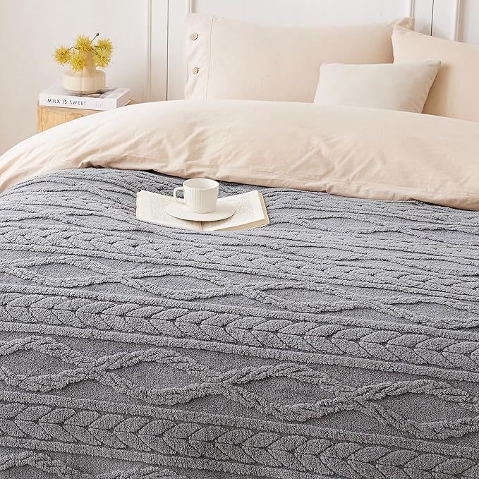 COOVA Grey Fleece King Blanket for Bed - Super Soft Cozy Plush Fuzzy Blanket for Sofa,Premium Sherpa Warm Large Throw for Women,Couch,Chair,90x102 Inches