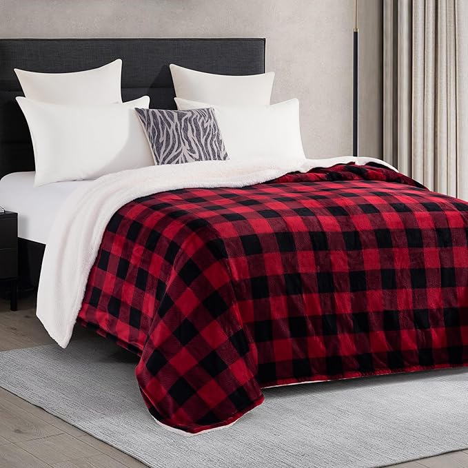 Elegant Comfort Ultra Soft Reversible Buffalo Plaid Flannel Sherpa Blanket - Cozy Silky Checkered Fleece Throw for Couch, Bed - Plush Fuzzy Warm Winter Blanket for Gift, Twin, Burgundy