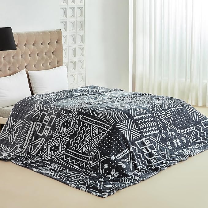 COOVA Oversized King Fleece Blanket 120x120 inches, Soft Cozy Warm Giant Extra Large 10'x10' Blanket for Bed, Sofa, Couch,Travel, Camping, California Huge Flannel Big Throw Blanket, Totem Dark Grey