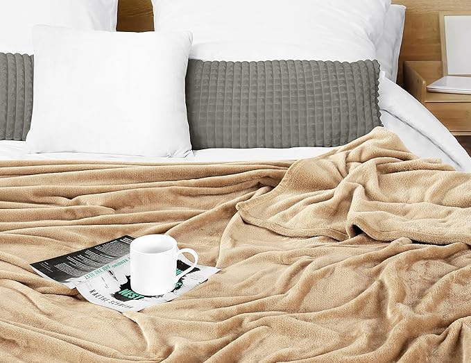 Utopia Bedding Camel Fleece Blanket Twin Size Lightweight Fuzzy Soft Anti-Static Microfiber Bed Blanket (60x80 Inch)