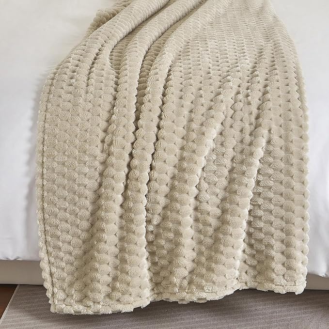 PHF Ultra Soft Flannel Fleece Blanket Twin Size, Lightweight 3D Jacquard Fleece Blanket, No Shedding, No Pilling, Luxury 340GSM Aesthetic Fluffy Cozy Bedding for Bed Room Decor, 66"x90", Oak