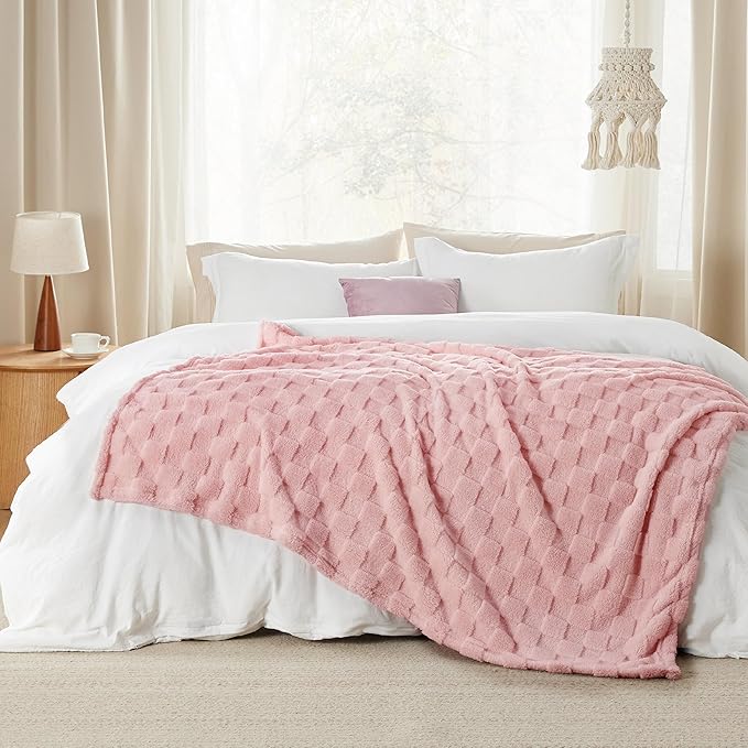 Bedsure GentleSoft Pink Throw Blanket for Couch - Checkered Fleece Blankets Gifts for Women Men Girls, Cute Soft Cozy Throw for Bedroom Home Decor Gifts, 50x60 Inches