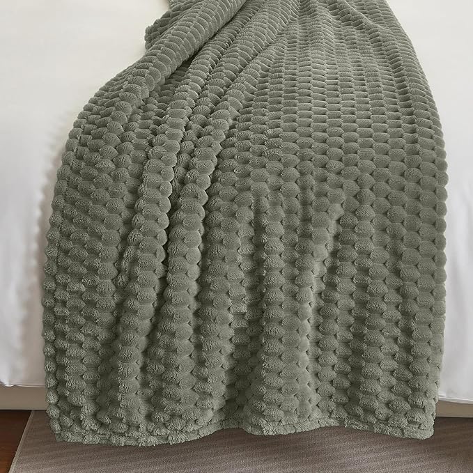 PHF Ultra Soft Flannel Fleece Blanket Queen Size, Lightweight 3D Jacquard Fleece Blanket, No Shedding, No Pilling, Luxury 340GSM Aesthetic Fluffy Cozy for Bed Room Decor, 90"x90", Dusty Sage