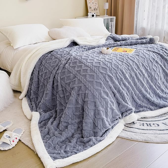 Sherpa Blanket for Bed Full Size - Fleece Soft Cozy Fuzzy Blankets Thick Warm for Winter and All Seasons (Light Grey, Full(80"x90"))