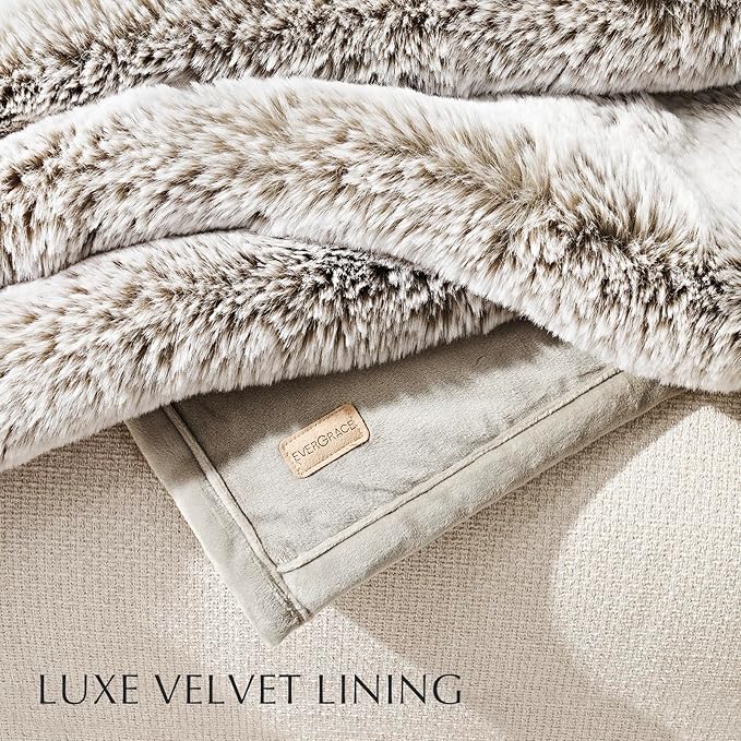 EVERGRACEHOME Luxury Soft Faux Chinchilla Fur Throw Blanket for Couch, Warm Thick Heavy Winter Throw Blanket 1220GSM for Bed, Fluffy Cozy Mink Blanket with Reversible Velvet, Champagne Fawn, 50"x60"