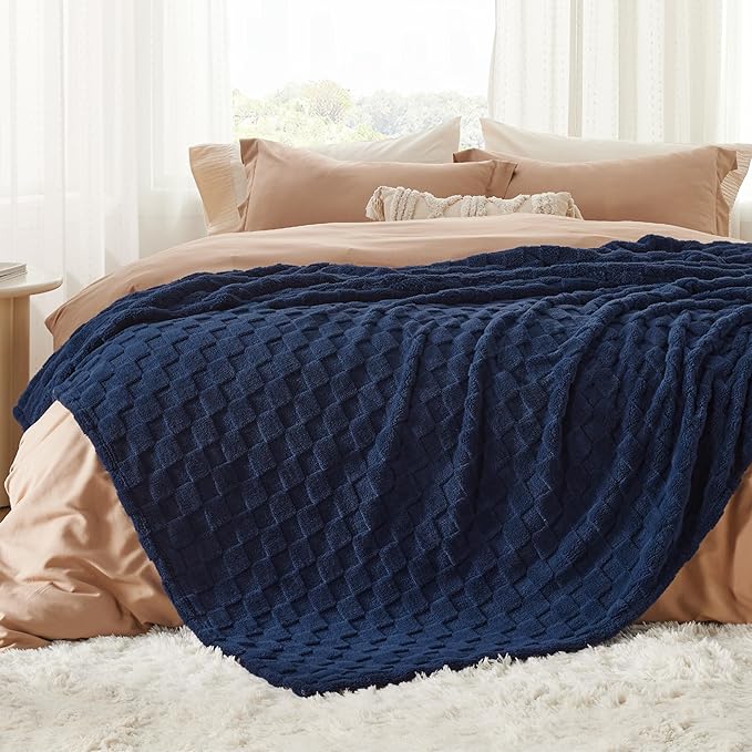 Bedsure GentleSoft King Size Blanket for Bed - Super Soft Cozy Blankets for Women Men Girls, Large Fuzzy Fleece Throw for Bedroom Decor, Navy,108x90 Inches