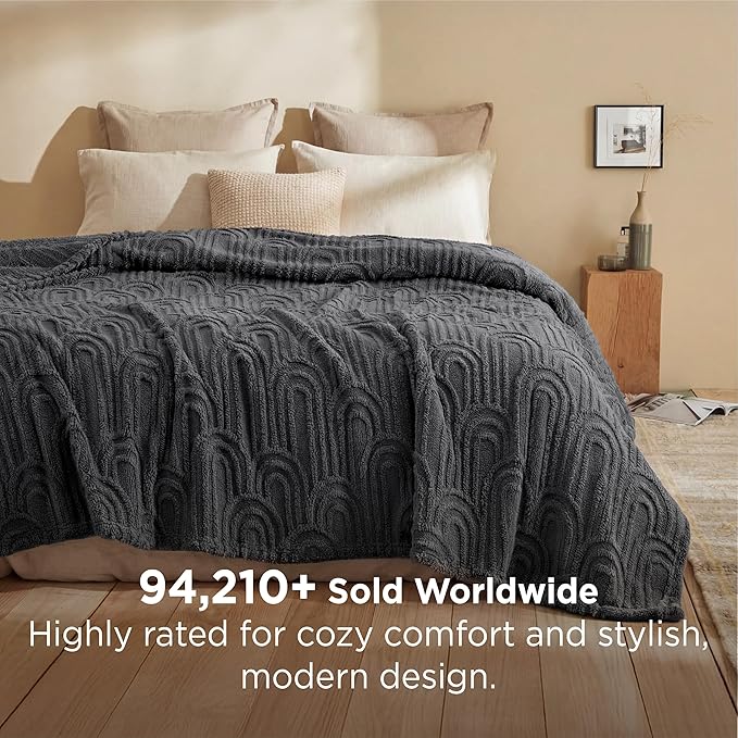 Bedsure GentleSoft Fleece Blanket Queen Size for Bed - Super Soft & Cozy, Fluffy Blankets for Women & Girls, Ideal for Sofa & Couch, Grey, 90x90 Inches