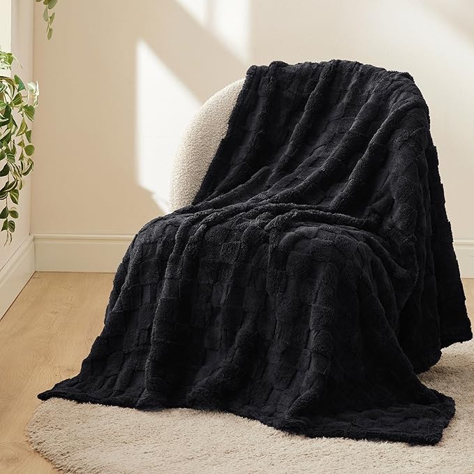 Bedsure GentleSoft Black Throw Blanket for Couch - Checkered Fleece Blankets Gifts for Women Men Girls, Cute Soft Cozy Throw for Bedroom Home Decor Gifts, 50x60 Inches
