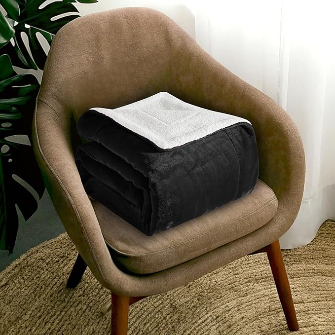 Mocassi Premium Ultra-Soft Flannel Fleece Sherpa Throw Blanket - Warm Cozy Reversible Plush Micromink Blanket for Couch, Bed and Sofa - Fluffy, Christmas Winter Bedding Gift, Twin, Black