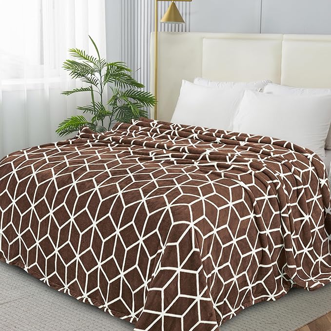 Elegant Comfort Luxury Velvety-Soft Coral Flannel Blanket Micro-Velour Ultra-Softness Fuzzy Plush, Full/Queen, Chocolate Brown