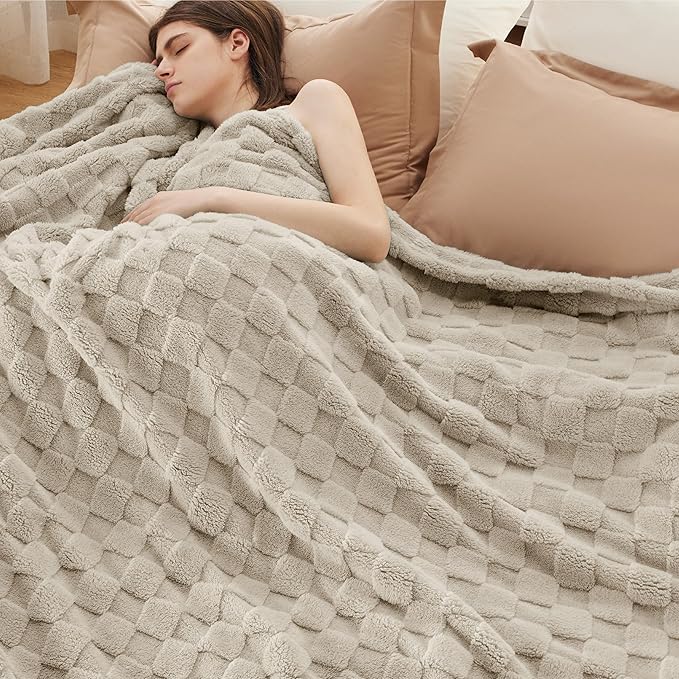 Bedsure GentleSoft Blankets Queen Size for Bed - Super Soft Cozy Blanket for Women Men Girls, Large Fuzzy Fleece Throw for Bedroom Decor, Neutral, 90x90 Inches
