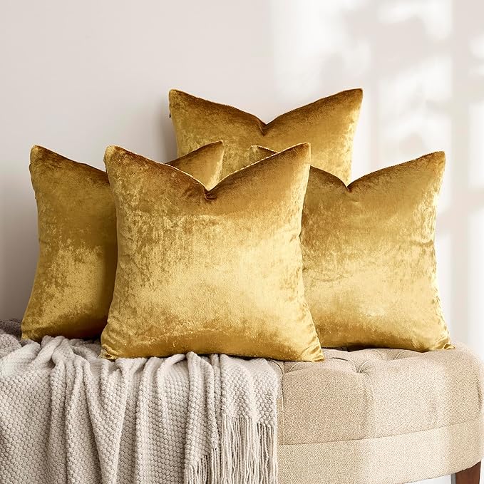 GIGIZAZA Velvet Gold Pillow Covers 18x18，Pack of 4 Decorative Throw Pillow Soft Covers Square Couch Pillow Modern Covers Living Room Luxury Cushion Covers