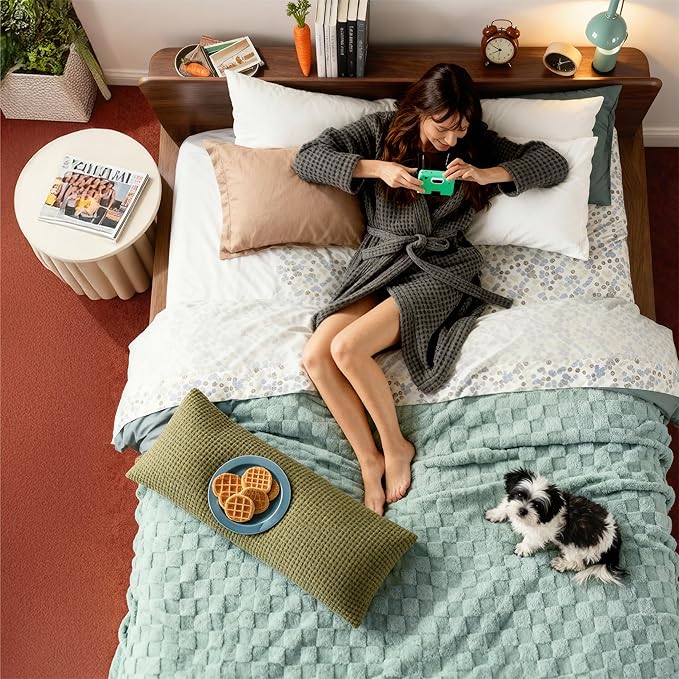 Bedsure GentleSoft King Size Blanket for Bed - Super Soft Cozy Blankets for Women Men Girls, Large Fuzzy Fleece Spring Throw for Bedroom Decor, Sage Green,108x90 Inches