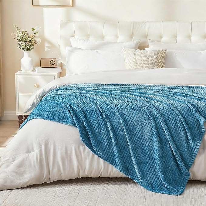 EMME Fleece Blanket, 3D Jacquard Throw Blanket for Couch and Bed, Soft Cozy and Fluffy Blankets Lightweight Luxury Flannel with Geometric Grid Design (Peacock Blue, 60" x 80")