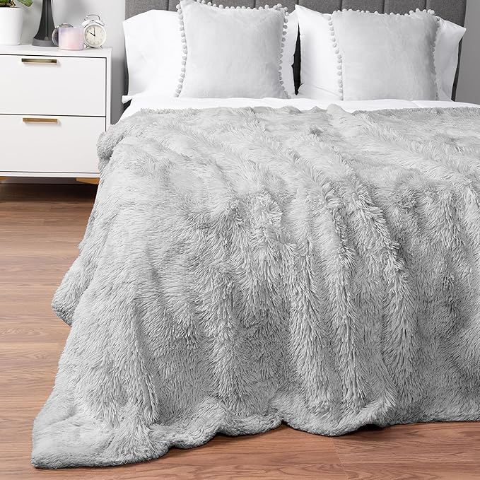 PAVILIA Light Grey Fluffy Faux Fur Throw Blanket, 50x60