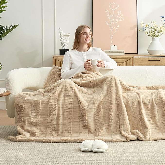 Amélie Home Luxury Striped Faux Fur Throw Blanket for Couch, Soft Cozy Fuzzy Fluffy Soft Plush Blankets Sofa Chair Gift Blankets for Women, 60"x80", Beige