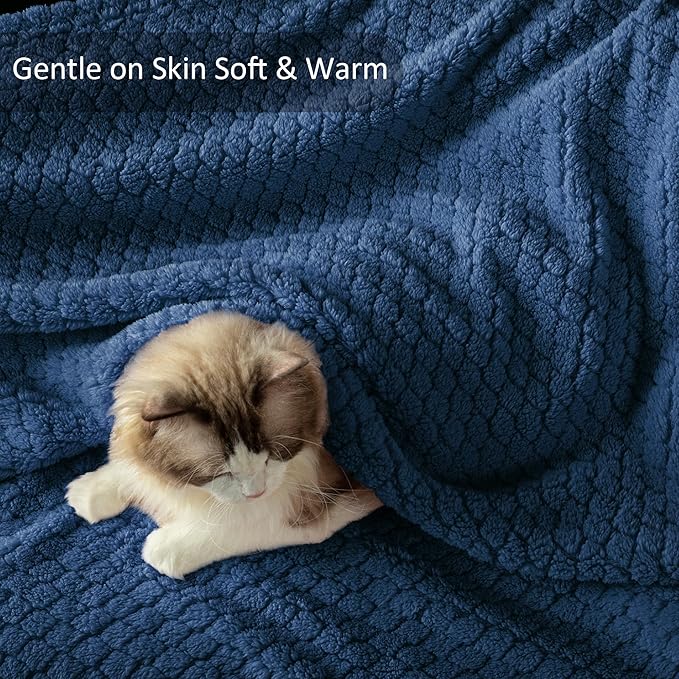 Exclusivo Mezcla Twin Size Fleece Blanket for Bed, Extra Soft Warm Decorative Fuzzy Blanket for Women, Lightweight Cozy Bedding Blankets, 60x80 Inches, Navy Blue