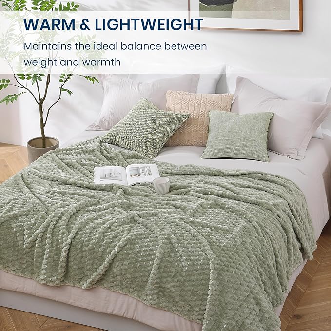 Monbix Sage Green Fleece Throw Blanket for Couch- Room Decor Soft Cozy Blankets for Women, Lightweight Fleece Flannel Bed Blanket Suitable for All Seasons(50"×60",Sage Green)