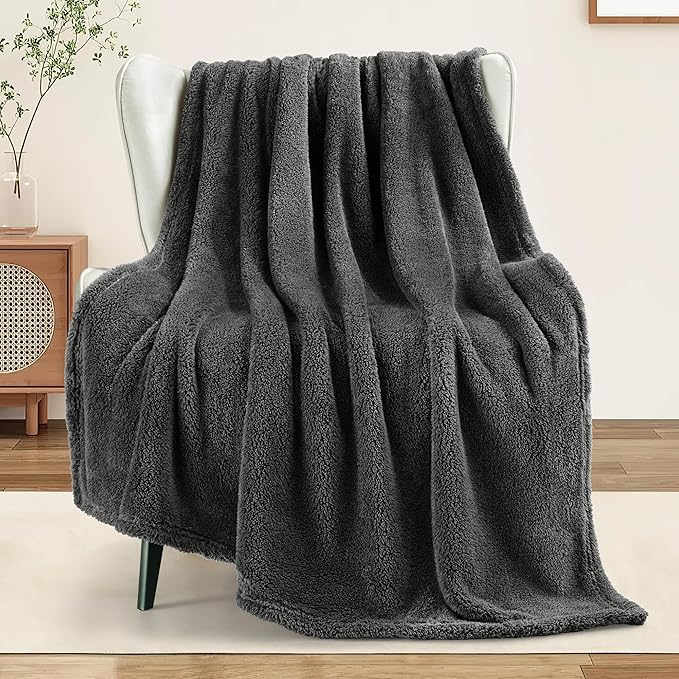 Exclusivo Mezcla Soft Fleece Throw Blanket for Couch, Super Soft Velvet Plush Fleece Blankets, Fuzzy Cozy and Warm for Winter, 50x60 Inches, Dark Grey