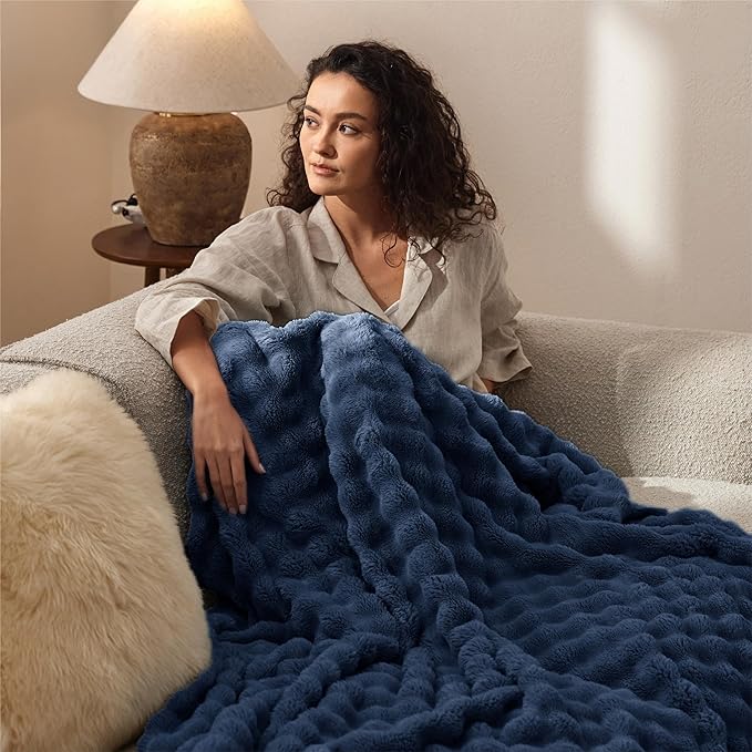 Bedsure 3D Fleece Bubble Blanket for Couch - GentleSoft Blue Throw Blanket for Sofa Bed Room Decor - Luxury Soft Cozy Gifts for Her, Lightweight, All Seasons, Navy Blue, 50"×60"