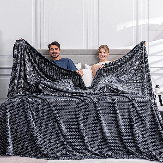 Soft Cozy 120x120 Inches Seamless Oversized King Fleece Blanket, 3D Jacquard Decorative Giant 10'x10' California King Blanket Extra Large for Bed, Sofa, Couch, Travel, Dark Grey Chain